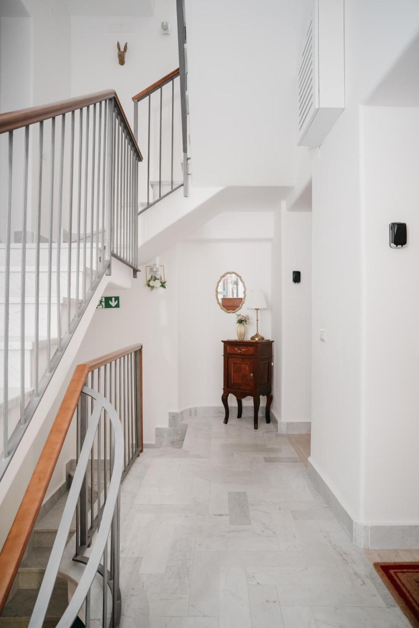 Vista Napoli "Il Nuovo Appartamento" ภายนอก รูปภาพ